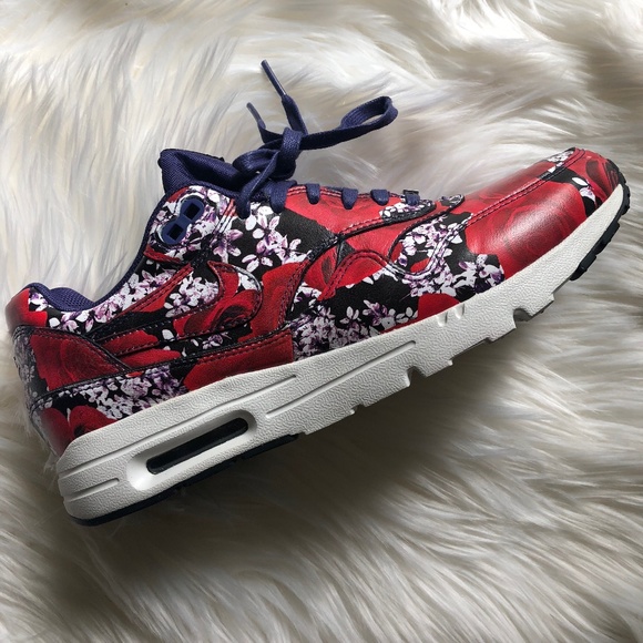 Nike Air Max 1 Ultra London City Collection NWOT Nike Air Max 1 Ultra London City Collection NWOT